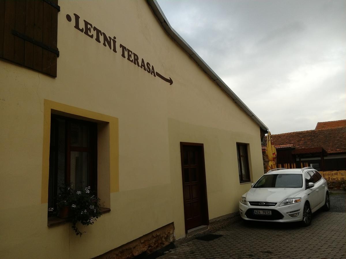 Penzion Na Jizdarne Stary Plzenec Bagian luar foto