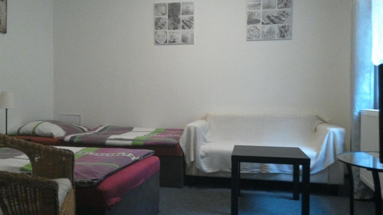 Penzion Na Jizdarne Stary Plzenec Bagian luar foto